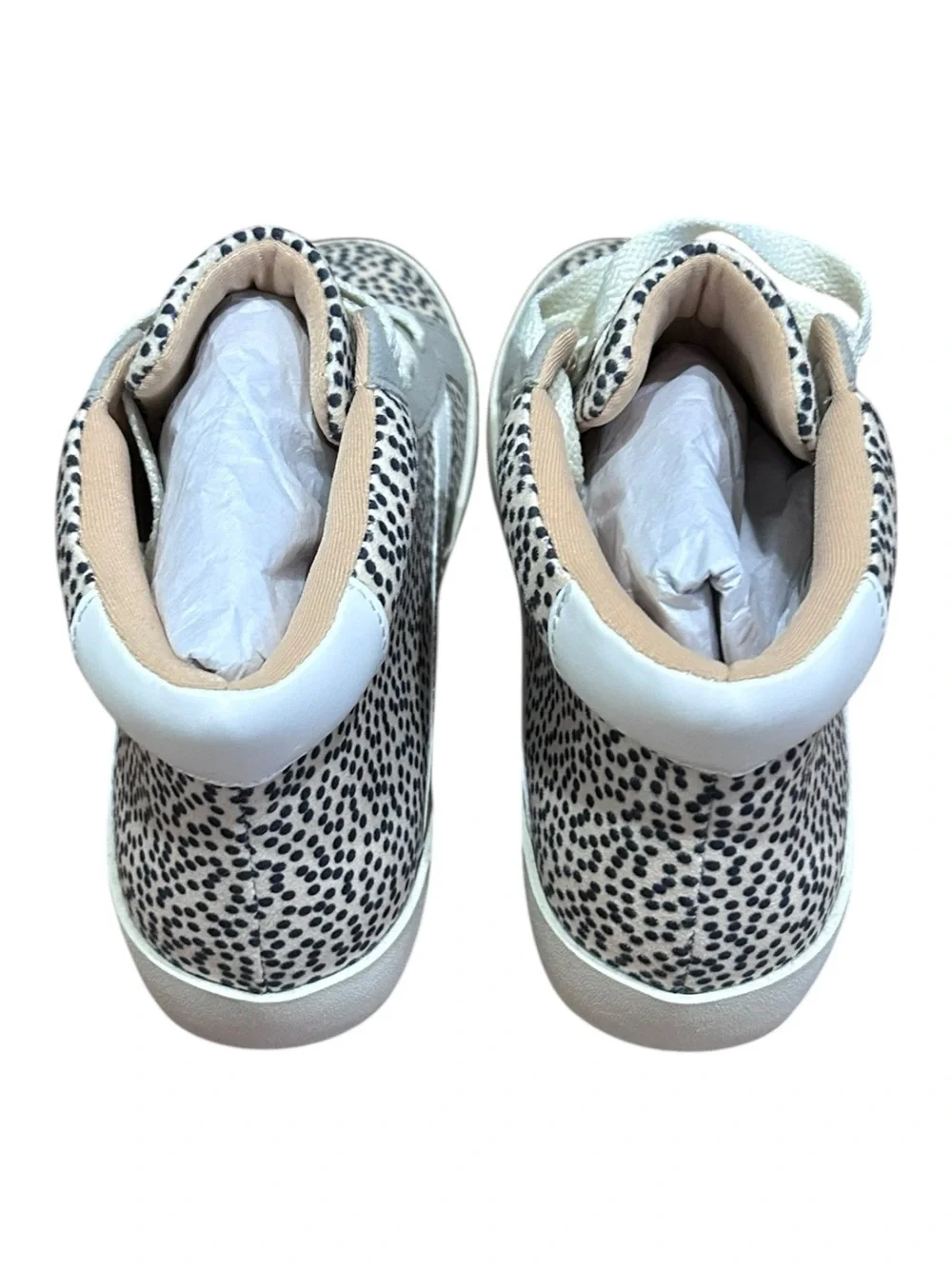 Journee Collection Size 6 Animal Print High Top Sneakers NWOT - Picture 3 of 5